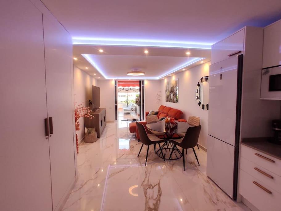 Parque Santiago I Stunning Brand New Apt 2 Bedroom Playa De Las Americas Kültér fotó